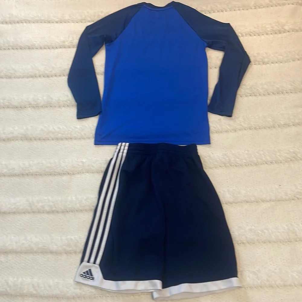 Adidas shorts pockets drawstring navy white stripes athletic top boys size 10 12